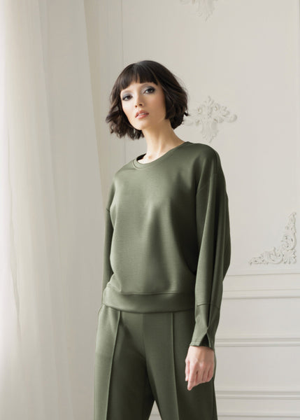 Hero Leisure Top with Pintuck Sleeve